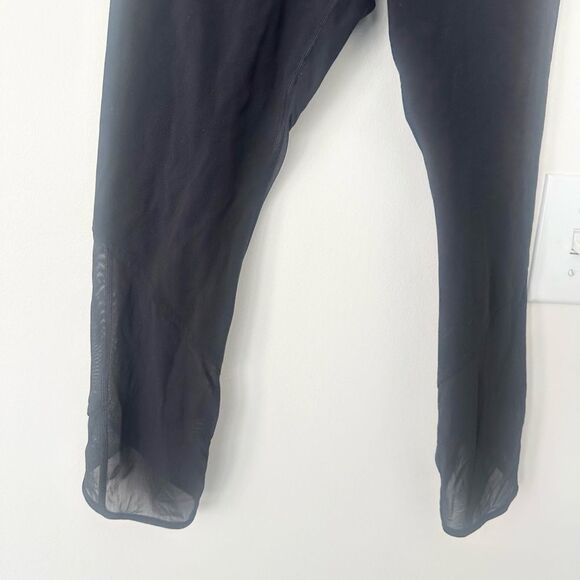 Lululemon Kris Cross Crop Leggings 8 - Picture 3 of 6